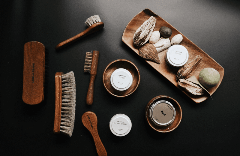 Szczotki, kartacze do brody – jak i czym czesać brodę i dbać o skórę twarzy.